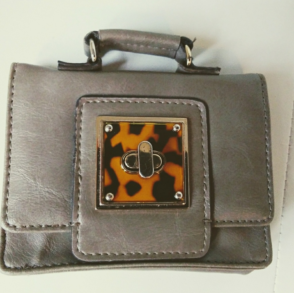 Liz Claiborne Wallet